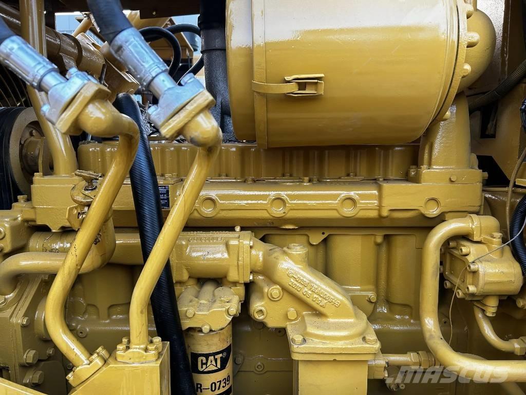 CAT D7G Kāpurķēžu buldozeri