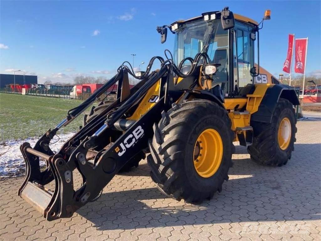 JCB 419S AGRI Iekrāvēji uz riteņiem
