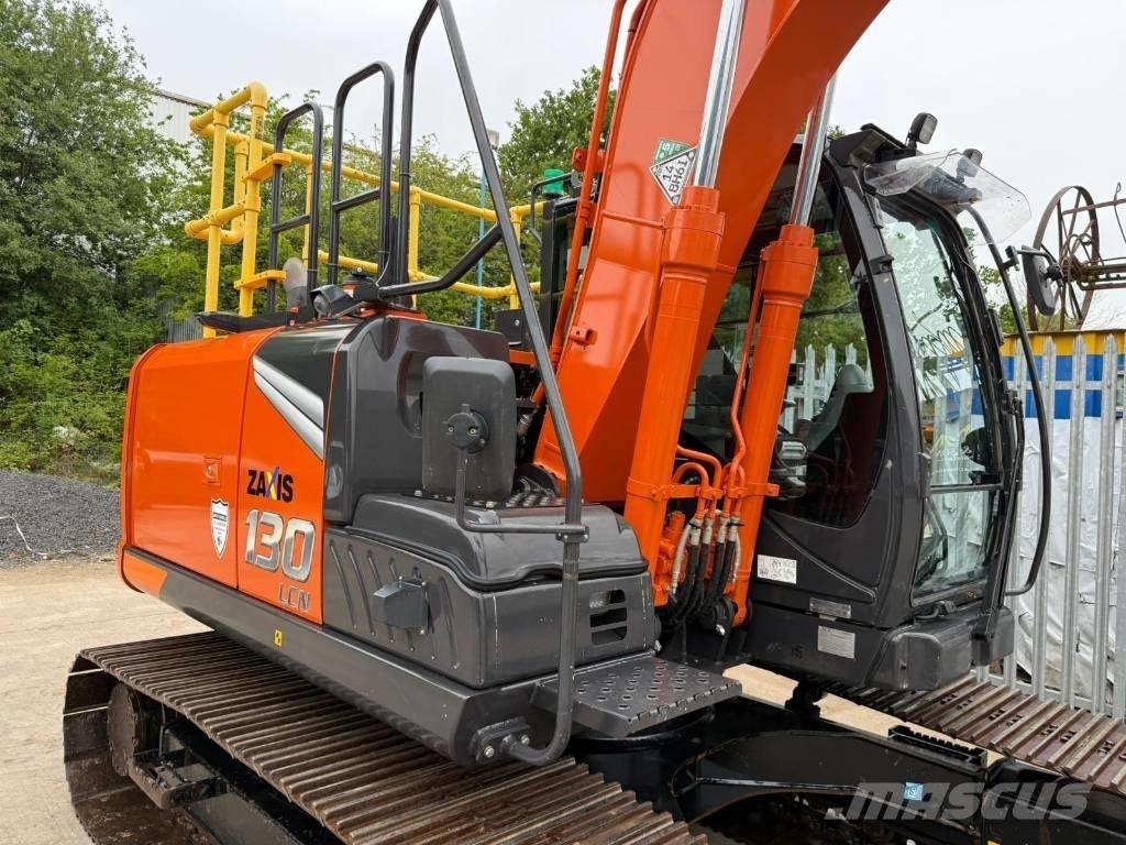 Hitachi ZX130-7 Kāpurķēžu ekskavatori