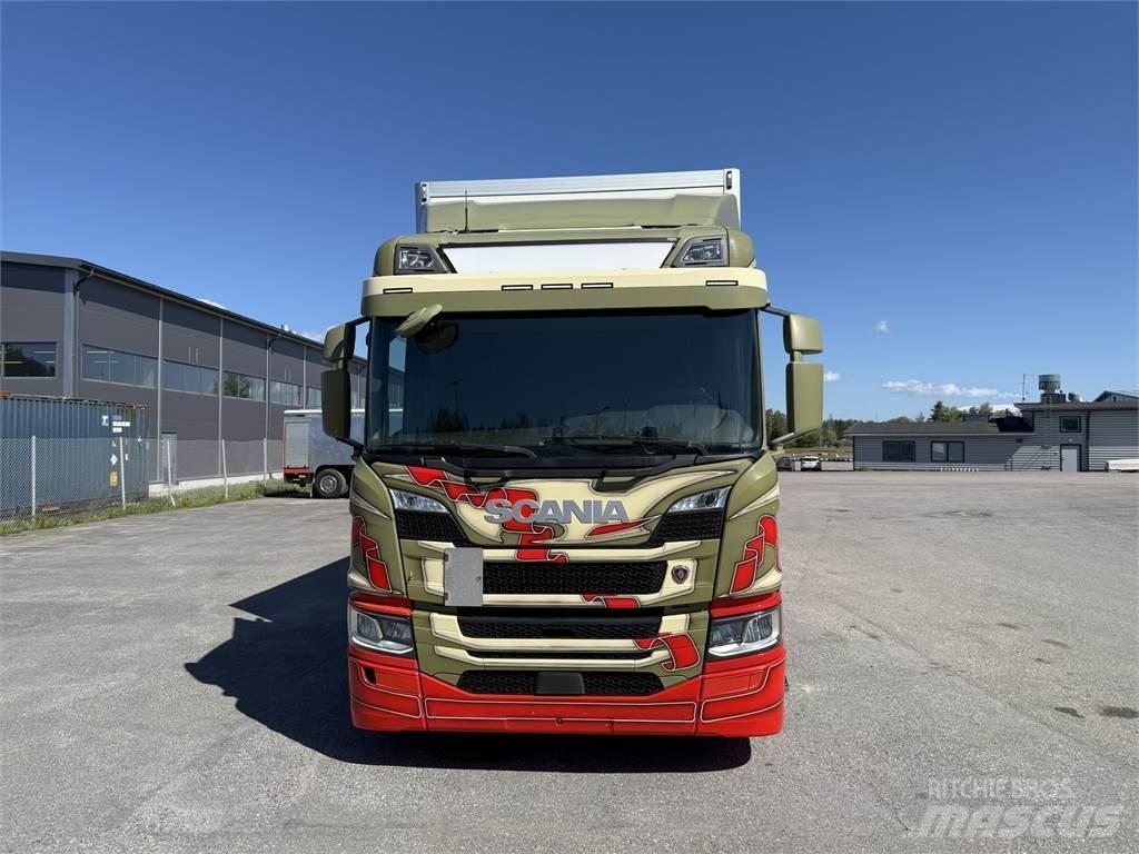 Scania P320 4X2 Furgons