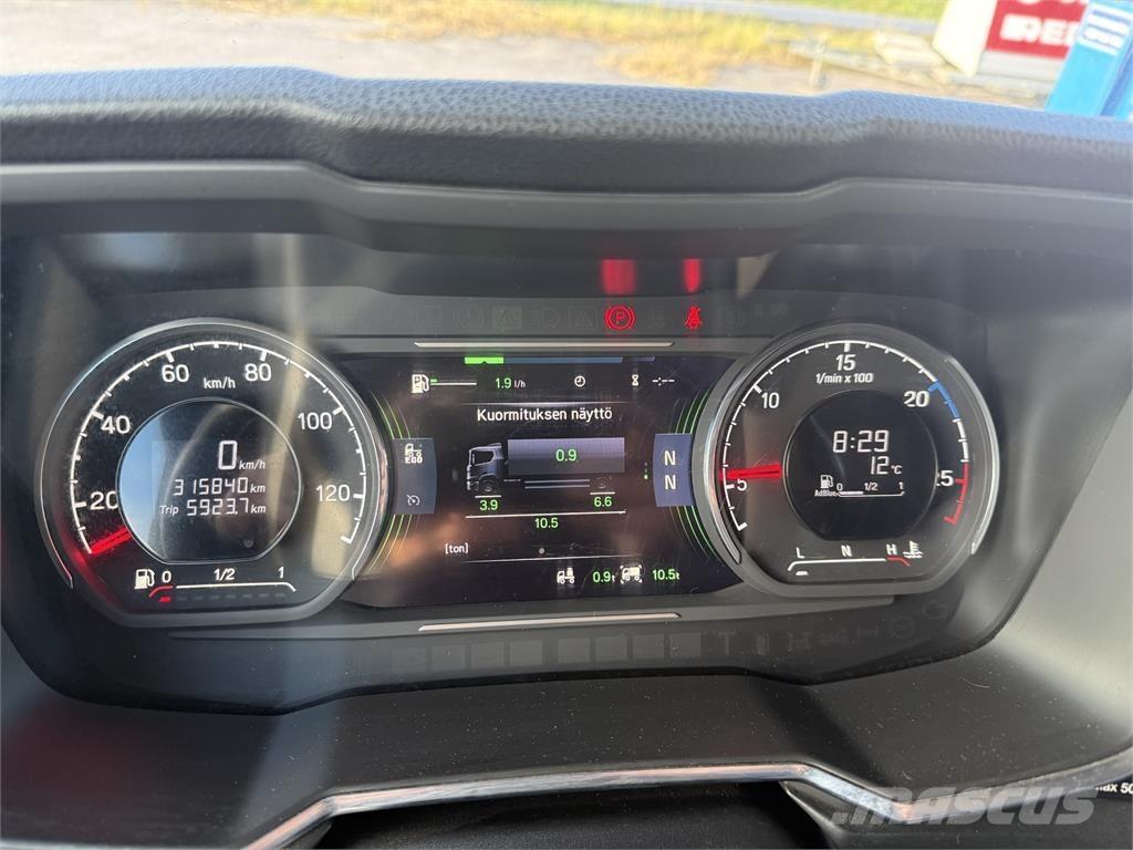 Scania P320 4X2 Furgons