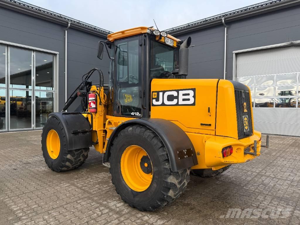 JCB 412 S Iekrāvēji uz riteņiem