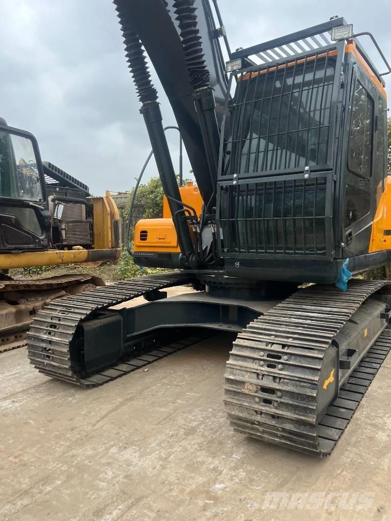 Hyundai HX220HD Kāpurķēžu ekskavatori