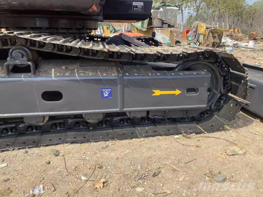 Doosan DX 75-9 C Vidēja lieluma ekskavatori 7 t - 12 t