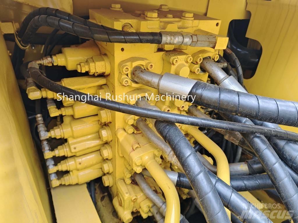 Komatsu PC210-8 Kāpurķēžu ekskavatori