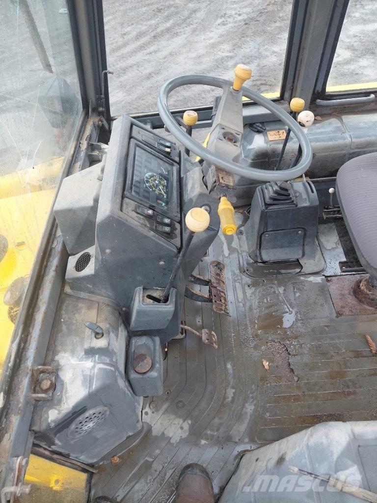 JCB 3 CX Ekskavatori-iekrāvēji