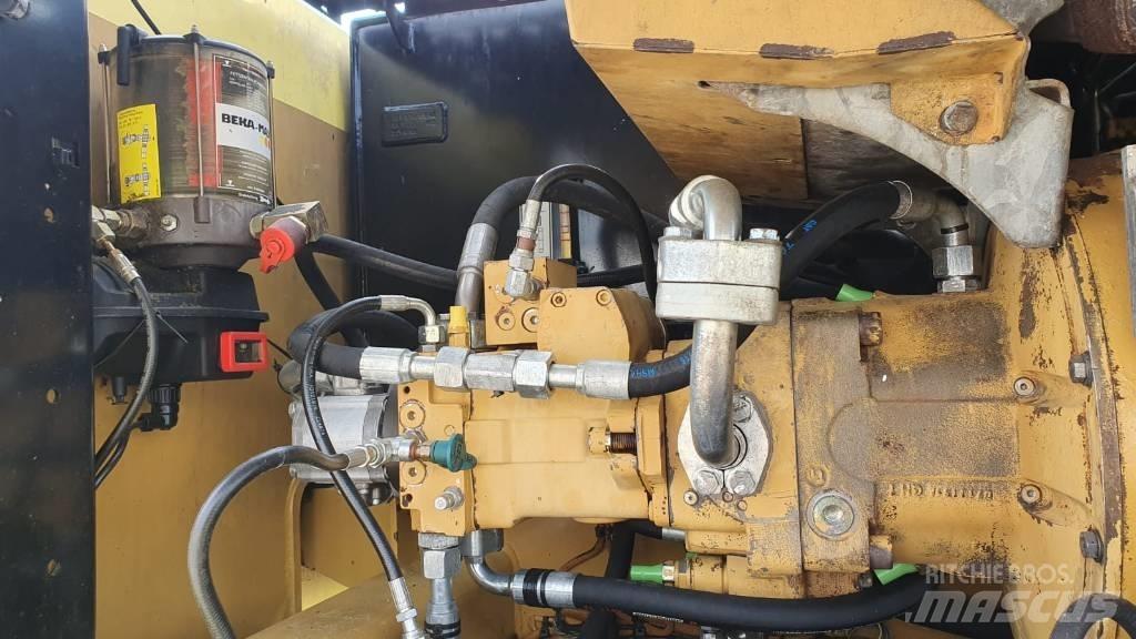 CAT M 318 D MH Industriālie iekrāvēji