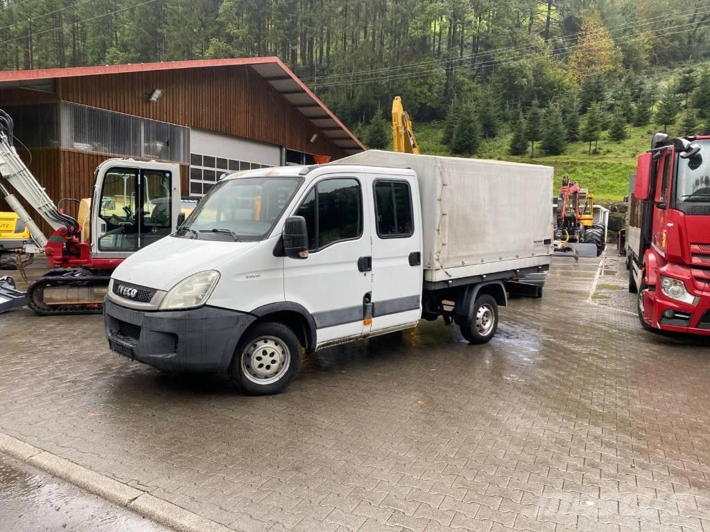 Iveco Daily 2.3 Vieglais kravas automobilis/izkraušana no sāniem