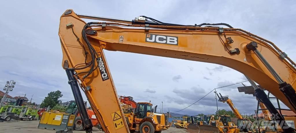 JCB JS 210 LC Kāpurķēžu ekskavatori