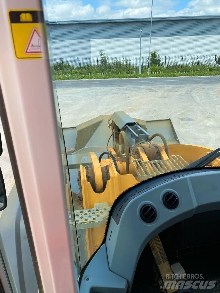 Liebherr L 576 Iekrāvēji uz riteņiem