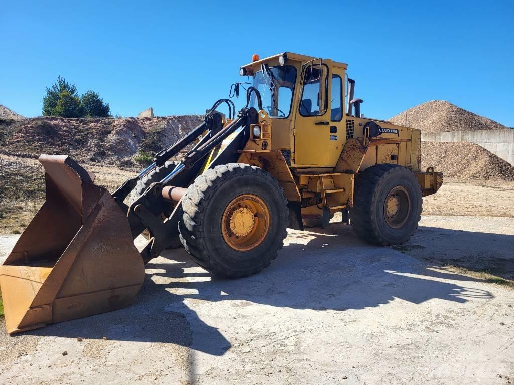  Cargadora volvo L90 Mini iekrāvēji