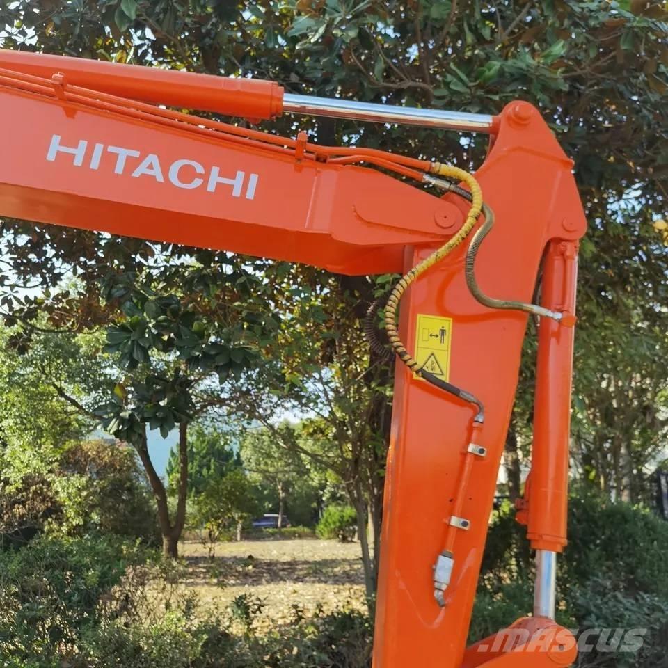 Hitachi ZX70 Vidēja lieluma ekskavatori 7 t - 12 t