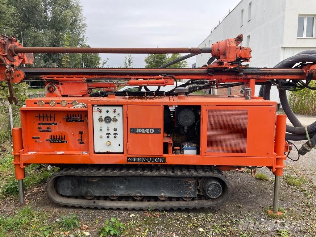 Stenuick S440 Mobilās urbšanas platformu automašīnas