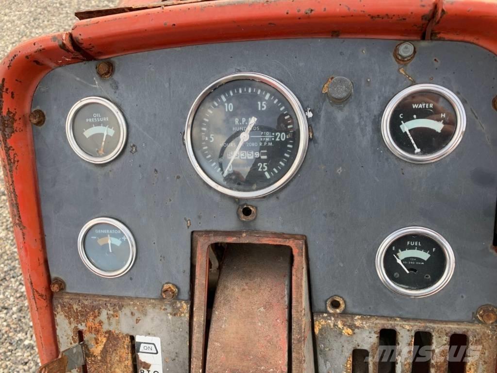 Massey Ferguson 1100 Traktori