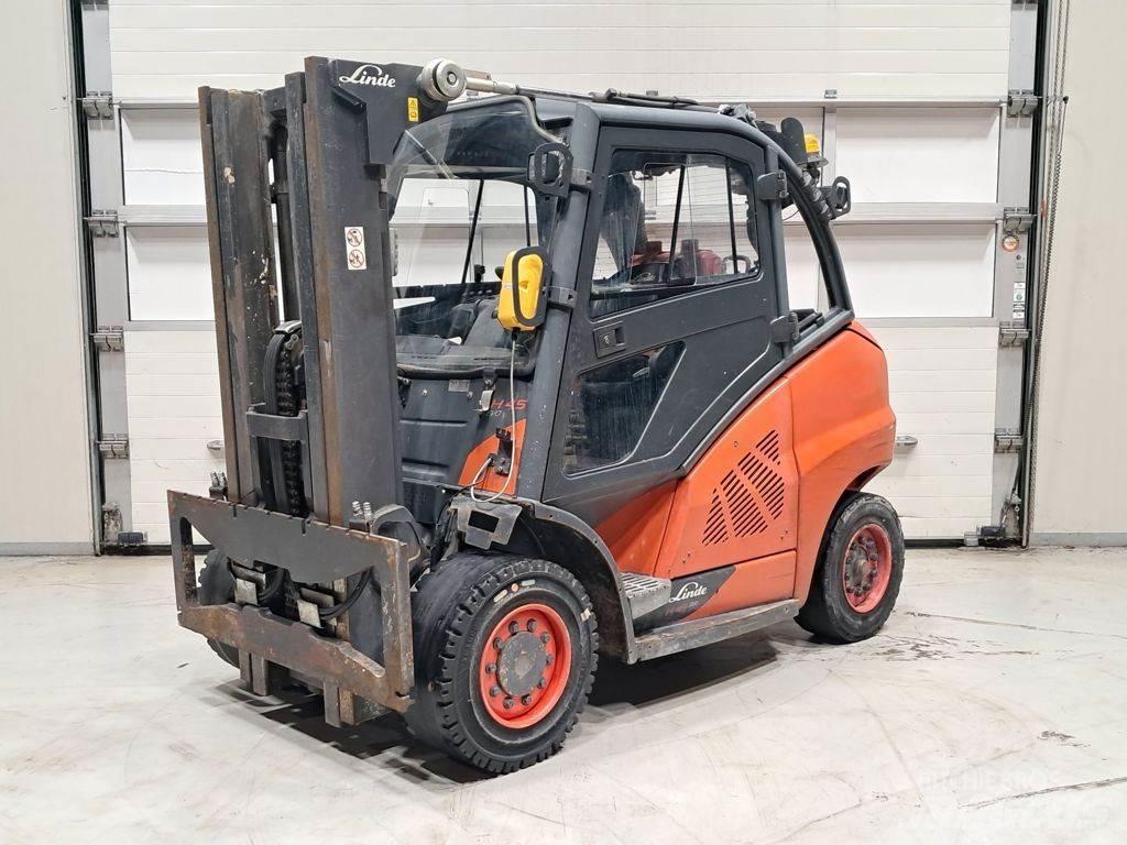 Linde H45D-02 Tehnika ar dīzeļa dzinēju