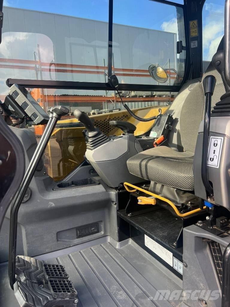 CAT 308 CR Vidēja lieluma ekskavatori 7 t - 12 t