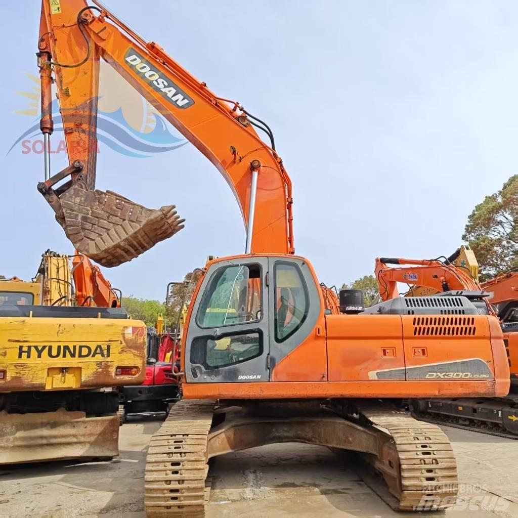 Doosan DX 300 LC Kāpurķēžu ekskavatori