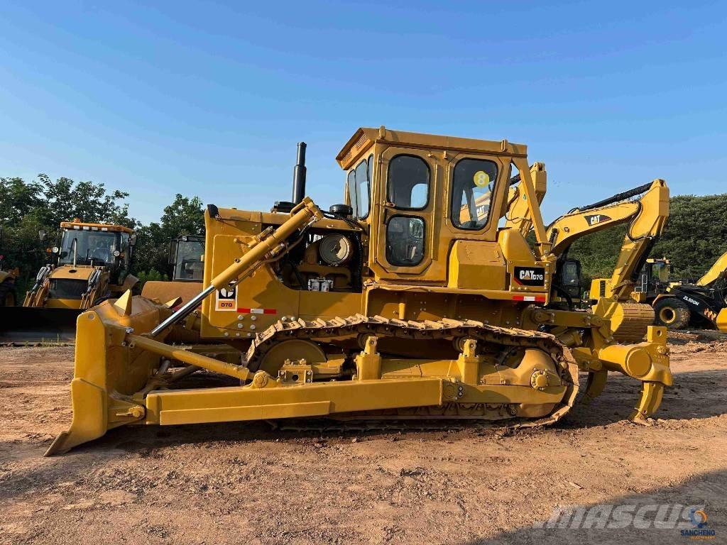 CAT D 7 G Kāpurķēžu buldozeri