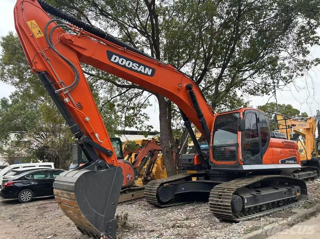 Doosan DX 300 Kāpurķēžu ekskavatori