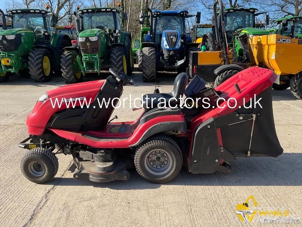  COUNTAX C60 Mauriņa traktors