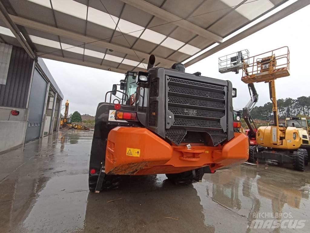 Hitachi ZW 310-6 Iekrāvēji uz riteņiem