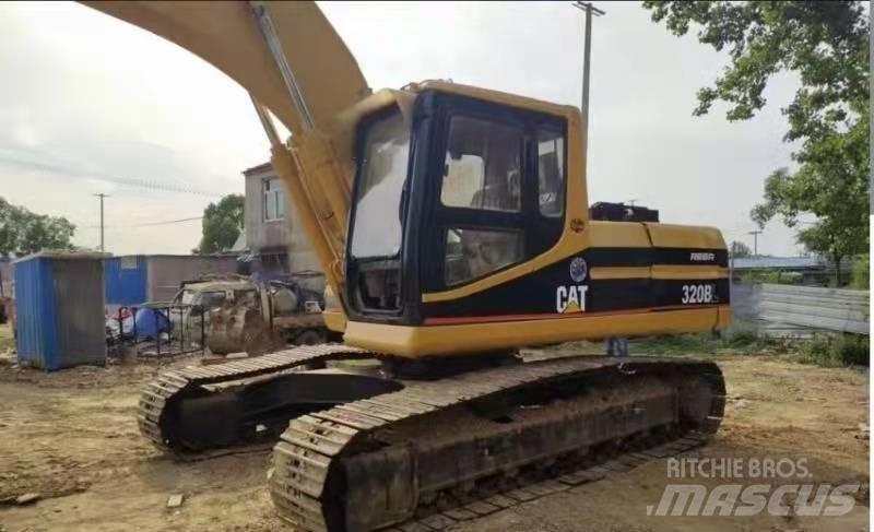 CAT 320 B Kāpurķēžu ekskavatori