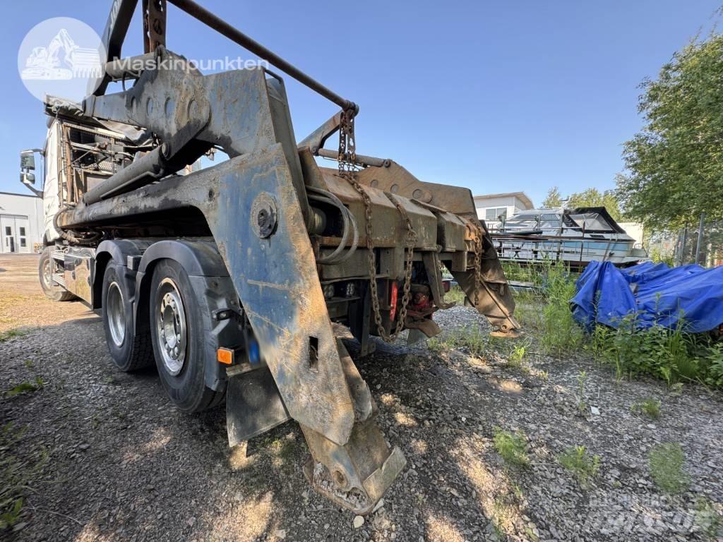 Volvo FH 500 Treileri ar āķi