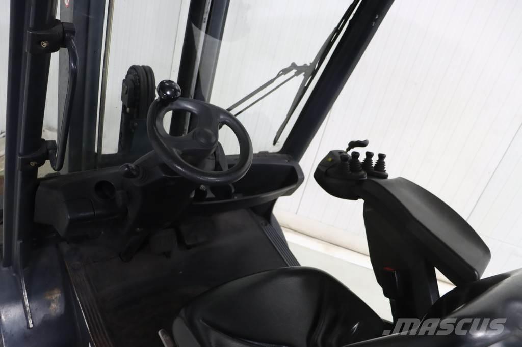 Linde H30D Tehnika ar dīzeļa dzinēju