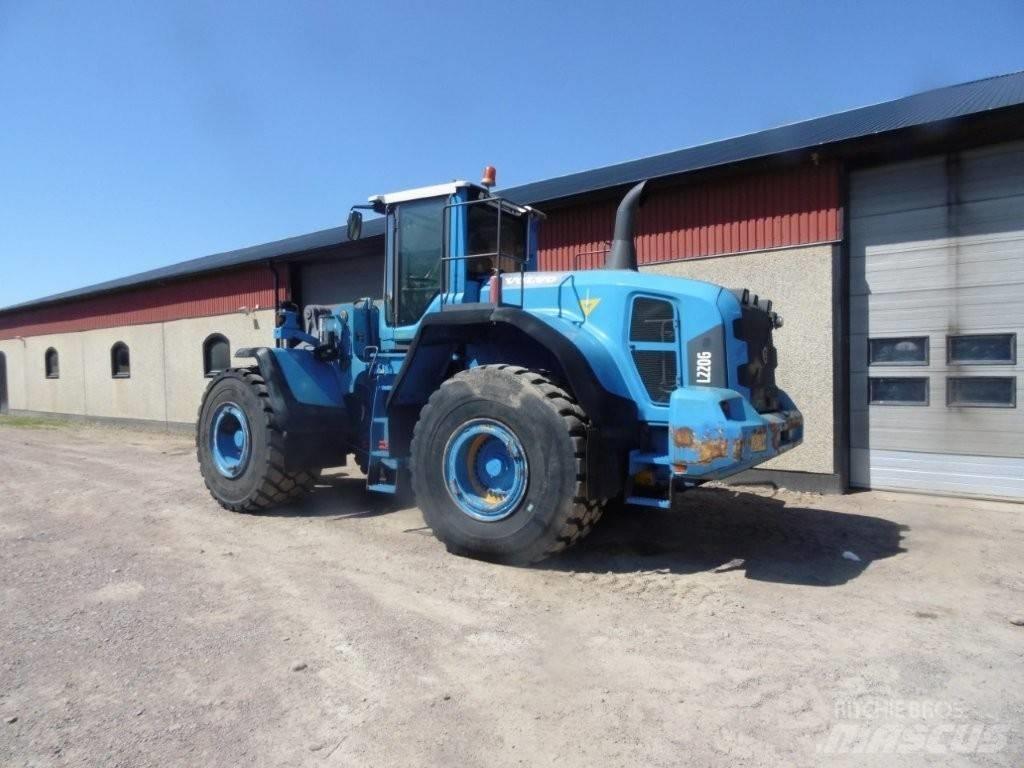 Volvo L 220 G Iekrāvēji uz riteņiem