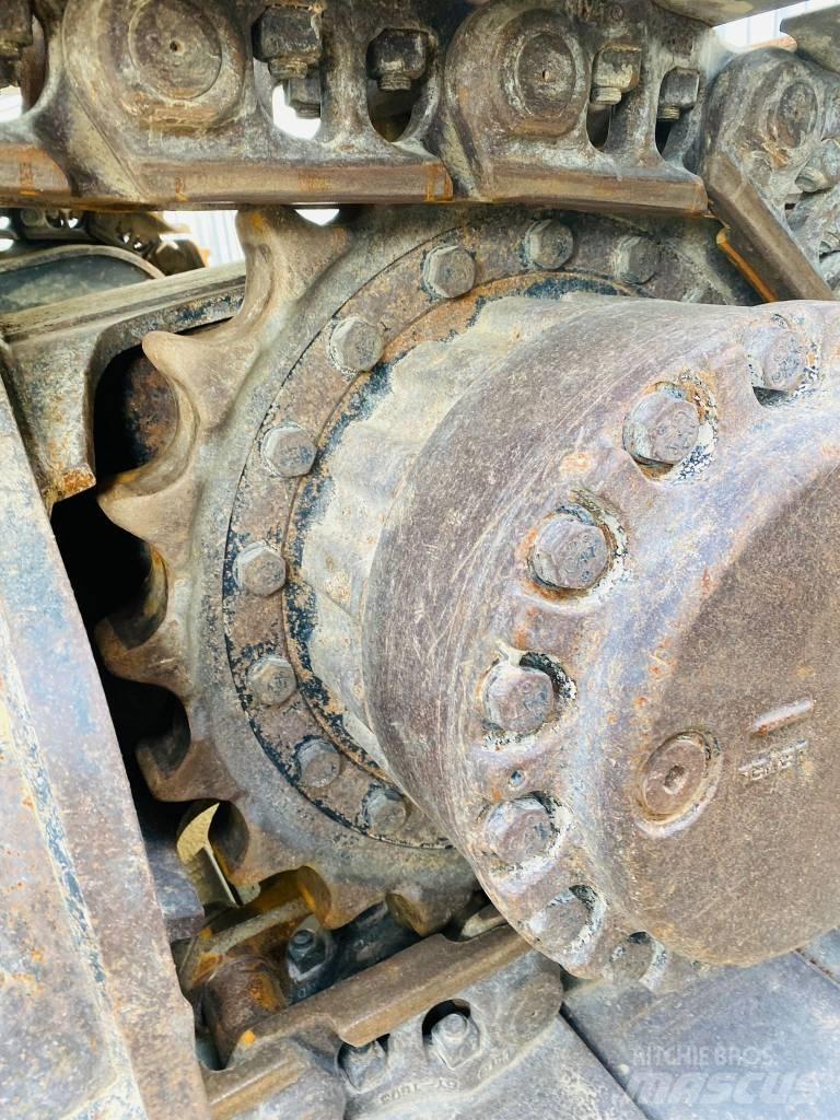 CAT 330 fln Kāpurķēžu ekskavatori