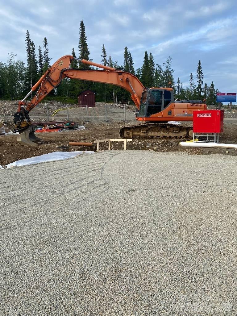 Doosan DX 255 Kāpurķēžu ekskavatori