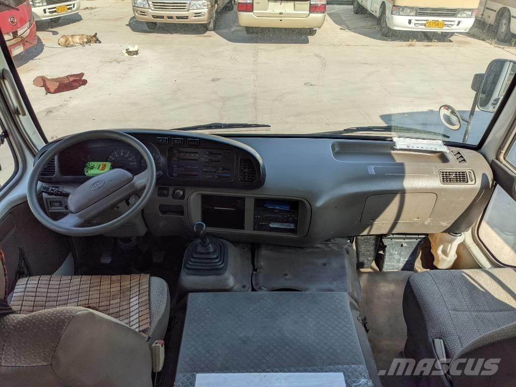 Toyota Coaster Bus Mikroautobusi
