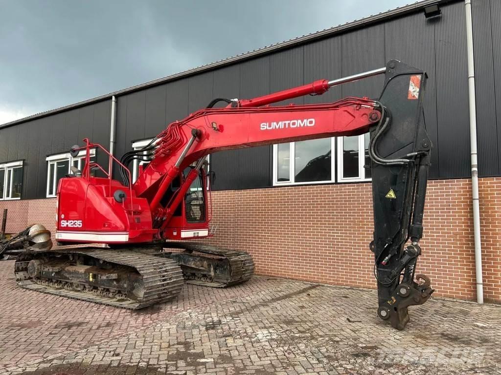 CASE CX235C SR Kāpurķēžu ekskavatori