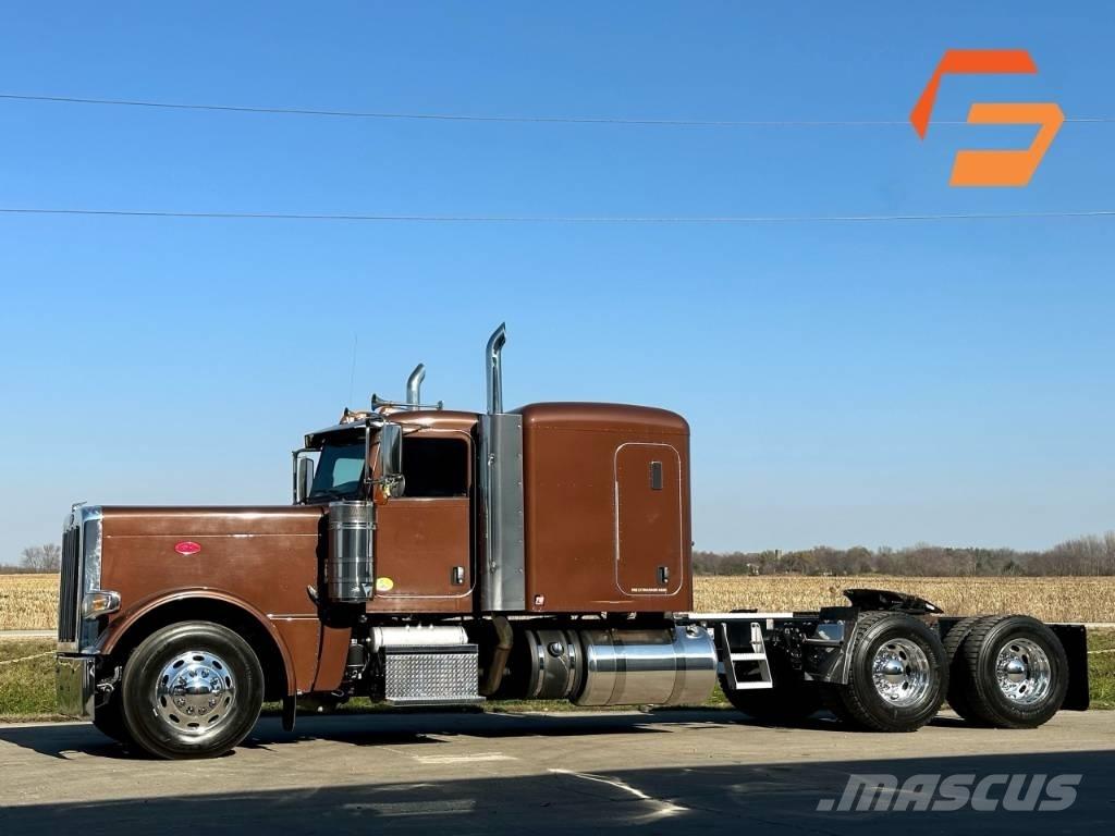 Peterbilt 389 Vilcēji