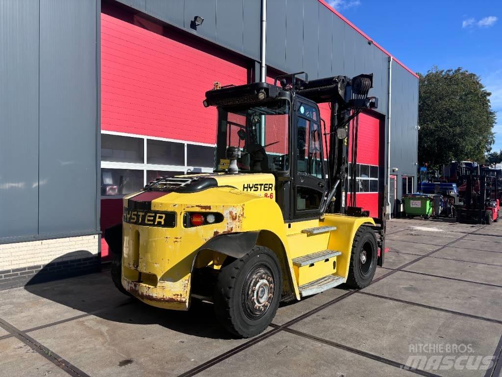 Hyster H8XM-6 Tehnika ar dīzeļa dzinēju