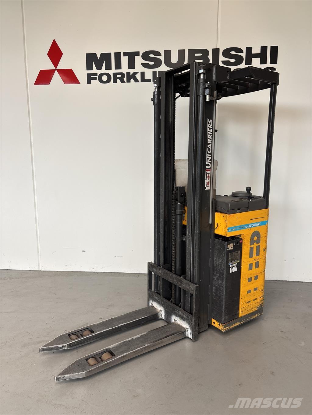 Atlet A160 Pašgājēji krautnētāji