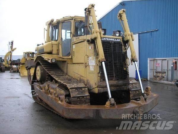 CAT D8N Kāpurķēžu buldozeri