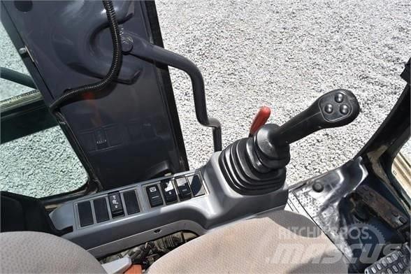 Hitachi ZX 135 Kāpurķēžu ekskavatori