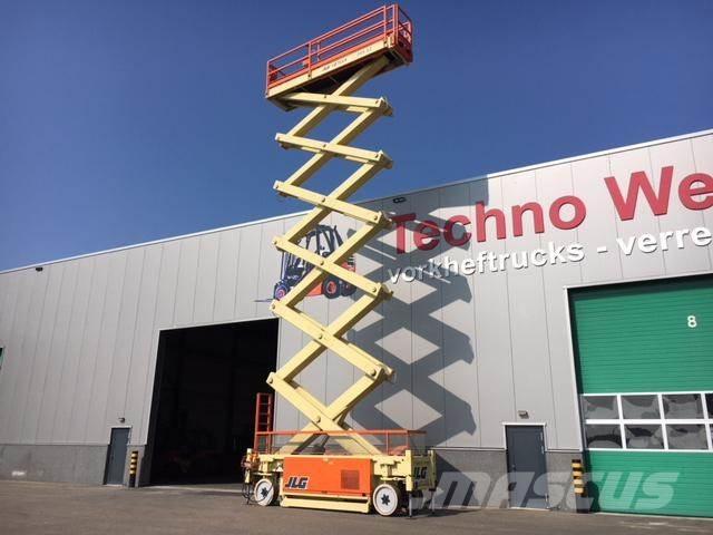 JLG SL245-12 Šķerveida pacēlāji
