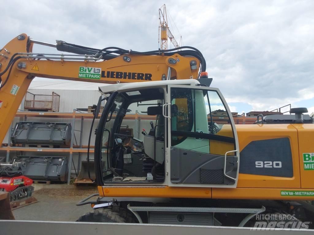 Liebherr A 920 Ekskavatori uz riteņiem