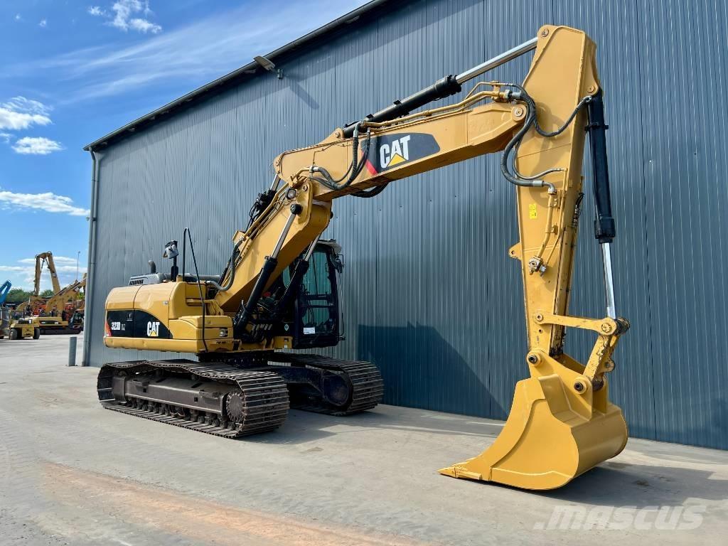 CAT 323D LN VA Kāpurķēžu ekskavatori