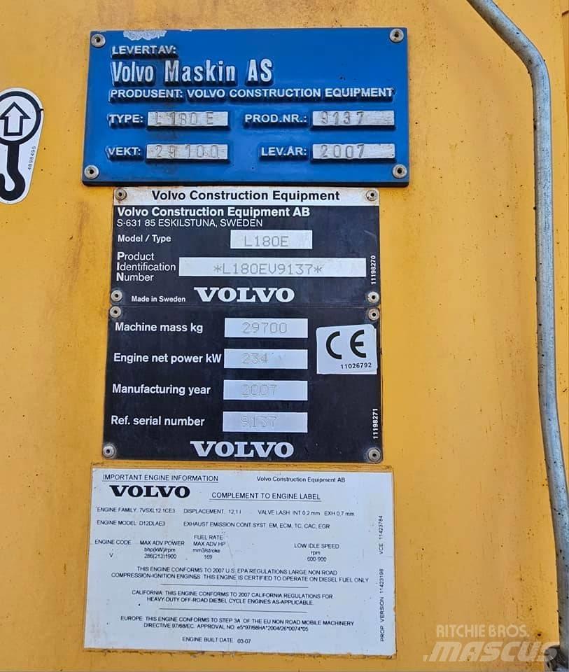 Volvo L 180 E Iekrāvēji uz riteņiem