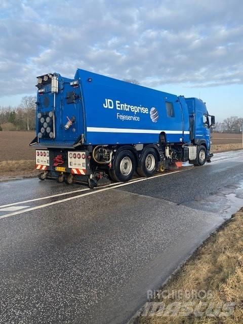 Volvo FM 500 Ielu tīrāmās mašīnas