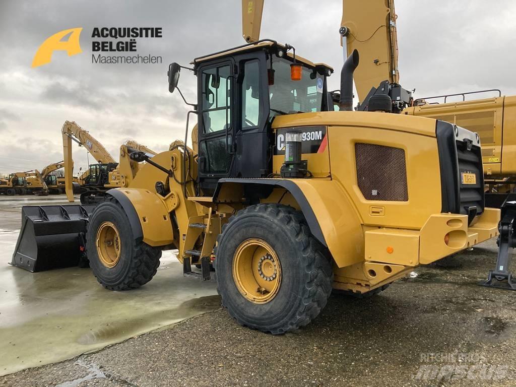 CAT 930M Iekrāvēji uz riteņiem