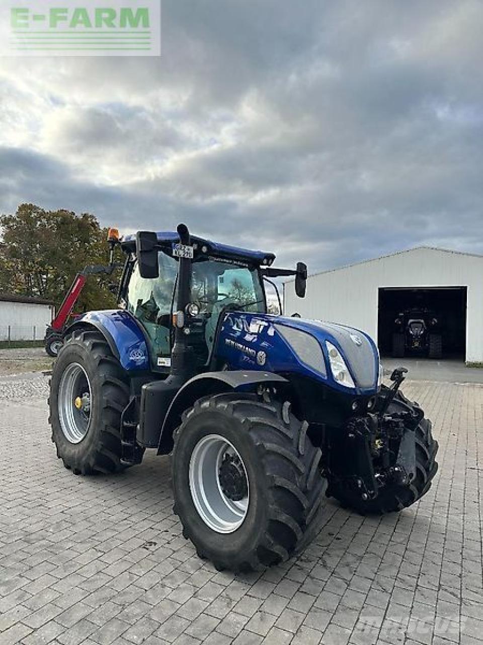 New Holland t7.270 Traktori