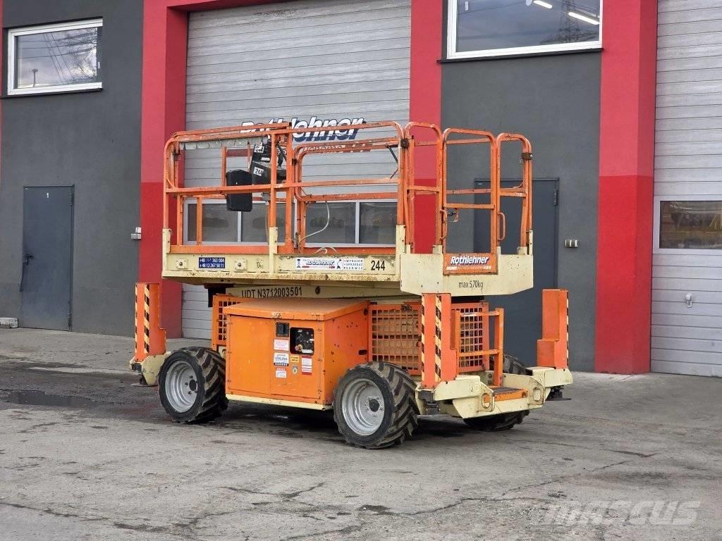JLG 260 MRT Šķerveida pacēlāji