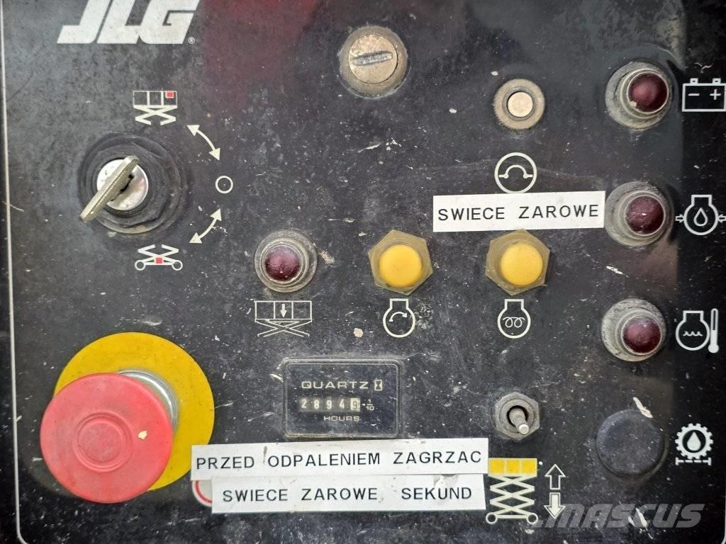 JLG 260 MRT Šķerveida pacēlāji