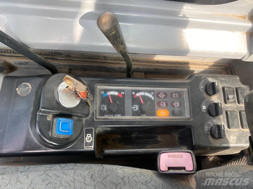New Holland E 27.2 C Mini ekskavatori < 7 t