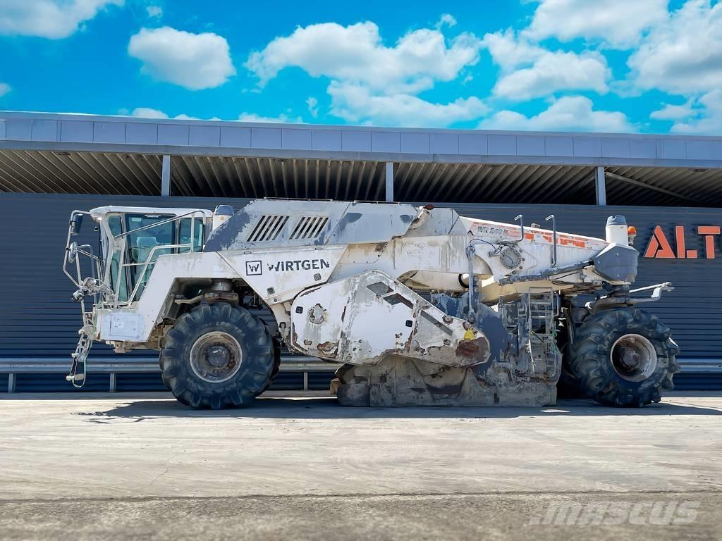 Wirtgen WR 240I Asfalta savācējs