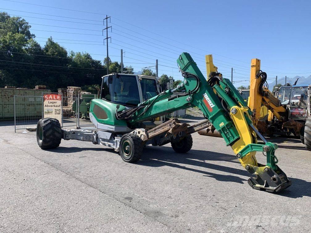 Menzi Muck M325 Ekskavatori uz riteņiem